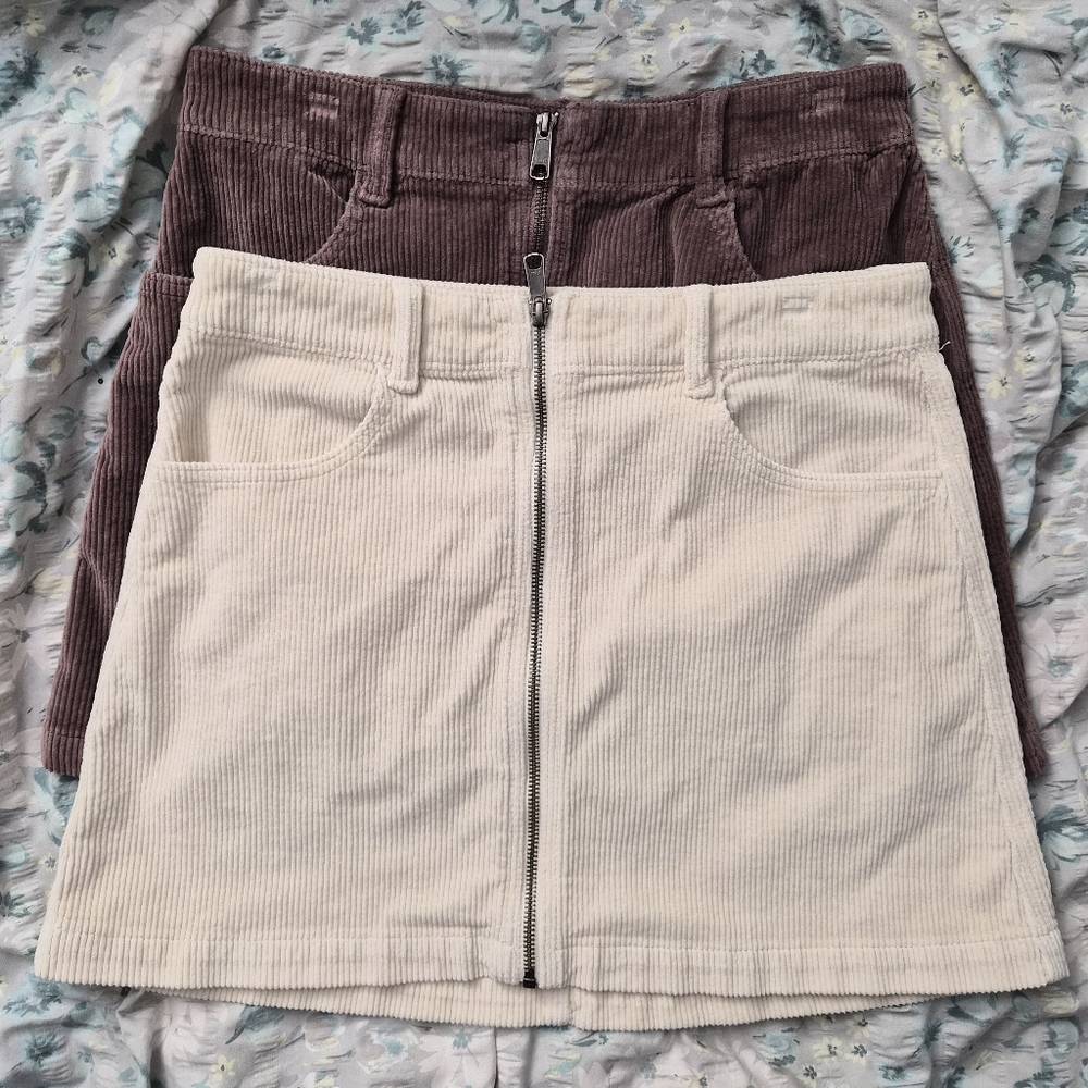 Lot Of Two Womens American Eagle Skirts Size 8